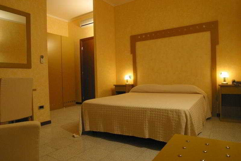Aquamaris Otel Sala Baganza Dış mekan fotoğraf